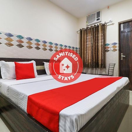 OYO 49095 Hotel K Fort Abadpura Buitenkant foto