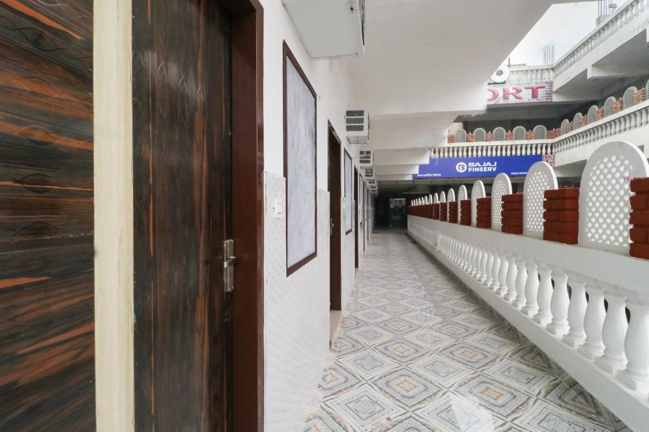 OYO 49095 Hotel K Fort Abadpura Buitenkant foto