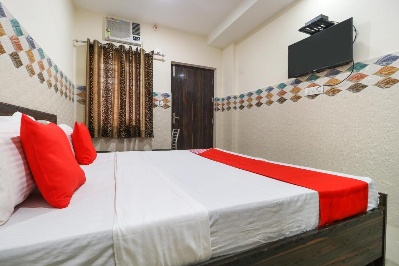 OYO 49095 Hotel K Fort Abadpura Buitenkant foto